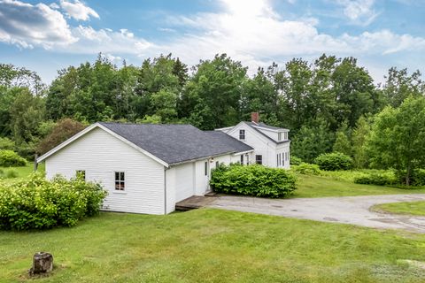 Photo of 8 Beech Hill Road, Northport, ME 04849 (MLS # 1646771)