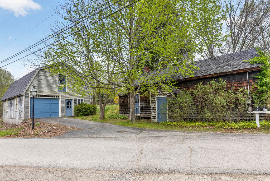 Photo of 163 State Street, Gorham, ME 04038 (MLS # 1661556)