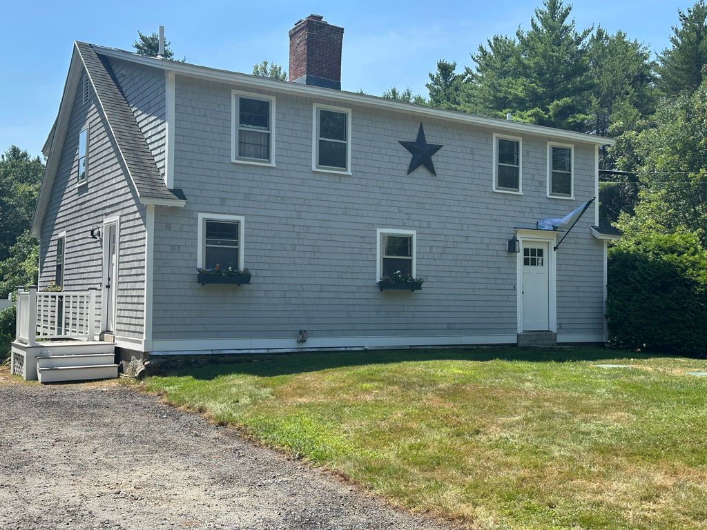 Photo of 92 Yarmouth Road, Gray, ME 04039 (MLS # 1632294)