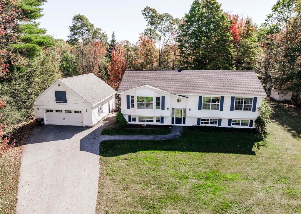 Photo of 555 Westwood Drive, Hermon, ME 04401 (MLS # 1640307)