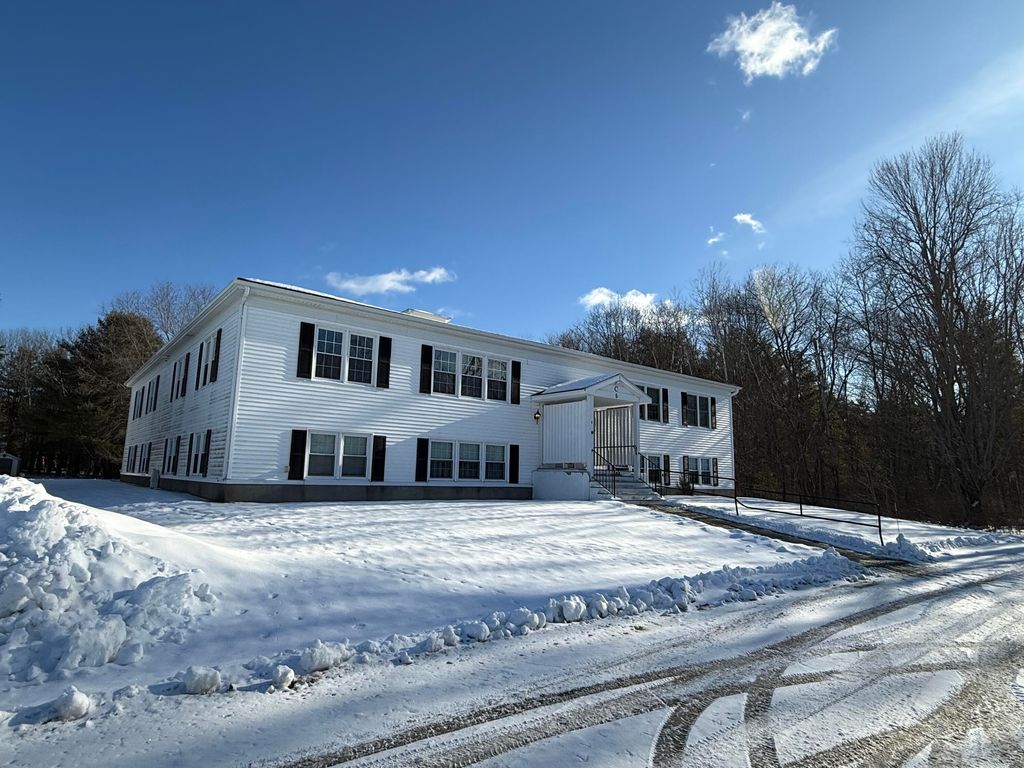 Photo of 5 Mar-Val Terrace #C2, Winslow, ME 04901 (MLS # 1649252)