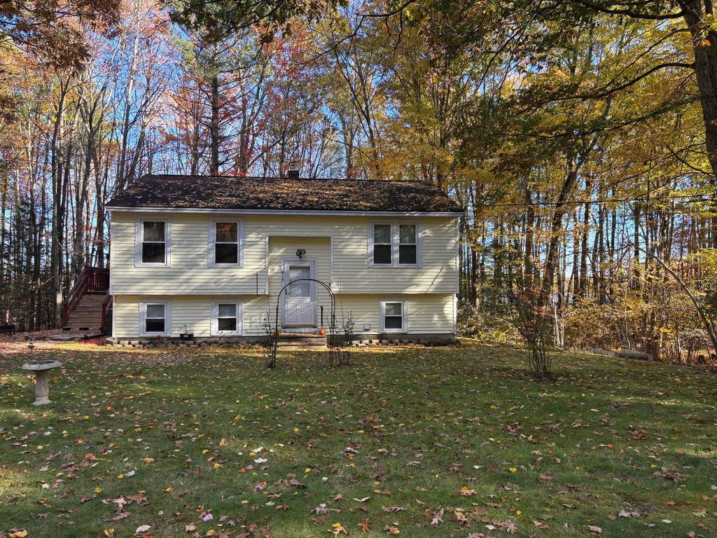 Photo of 19 Oak Ridge Road, Sanford, ME 04073 (MLS # 1641739)