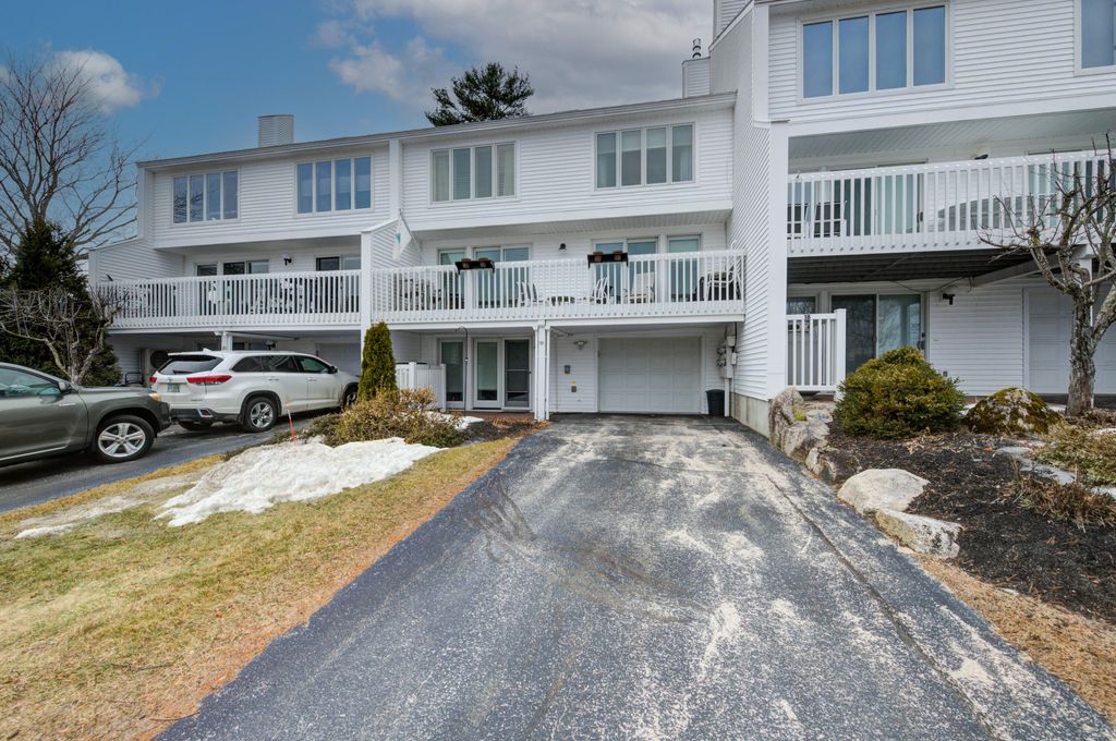 Photo of 19 Goodridge Drive #31, Naples, ME 04055 (MLS # 1655243)
