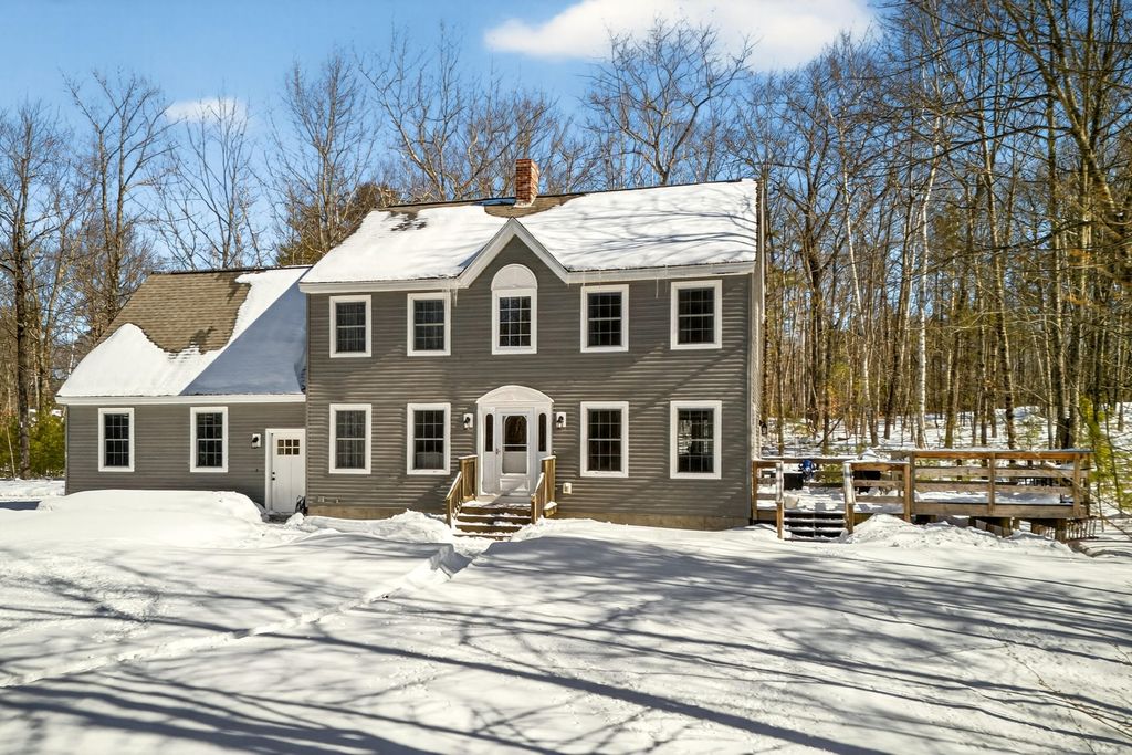 Photo of 202 Cole Hill Road, Standish, ME 04084 (MLS # 1652984)