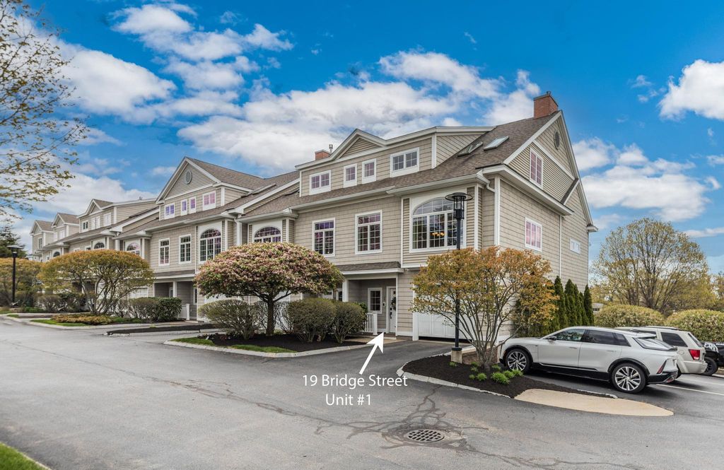 Photo of 19 Bridge Street #1, Kittery, ME 03904 (MLS # 1663615)