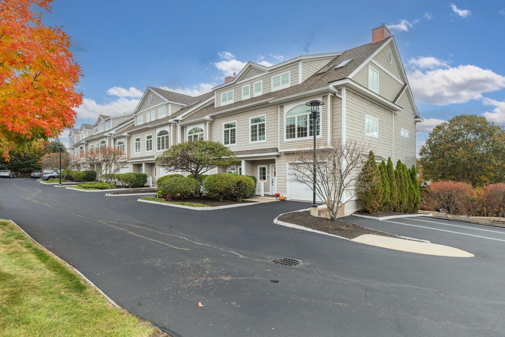 Photo of 19 Bridge Street #1, Kittery, ME 03904 (MLS # 1663615)