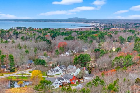 Photo of 4 Ephraim Tyler Way #4, Kennebunk, ME 04043 (MLS # 1659844)