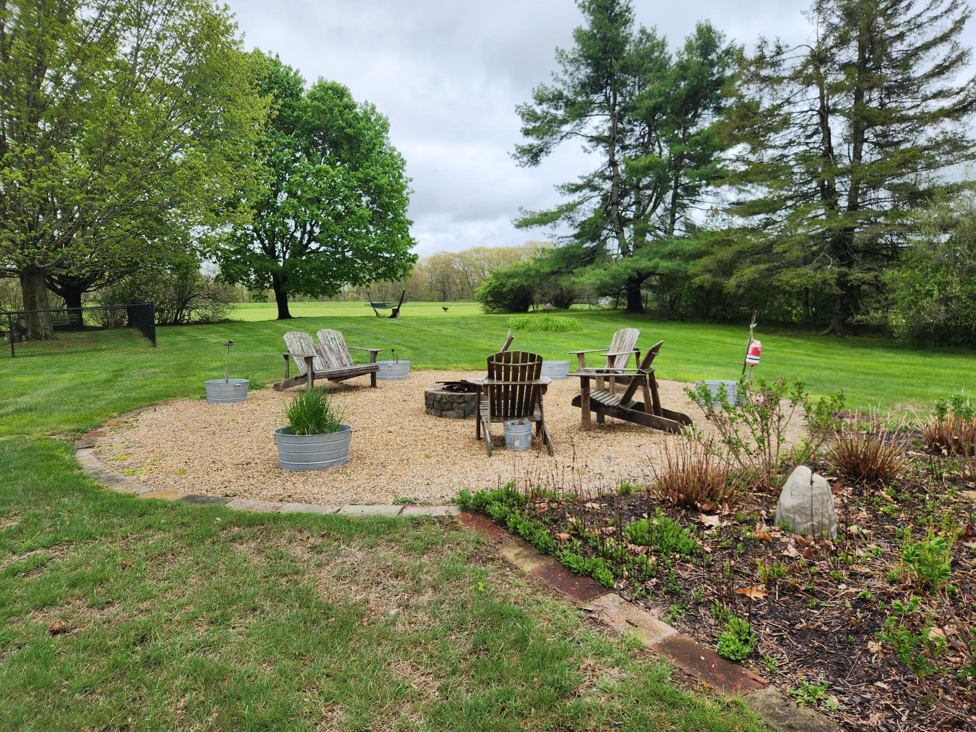 24 Knights Pond Road