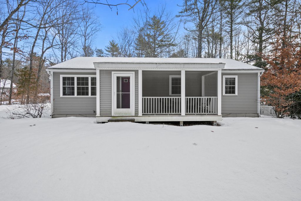 Photo of 2 Alling Drive, Gray, ME 04039 (MLS # 1649202)