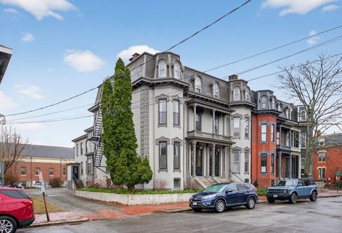 Photo of 138 Pine Street #1, Portland, ME 04102 (MLS # 1656724)