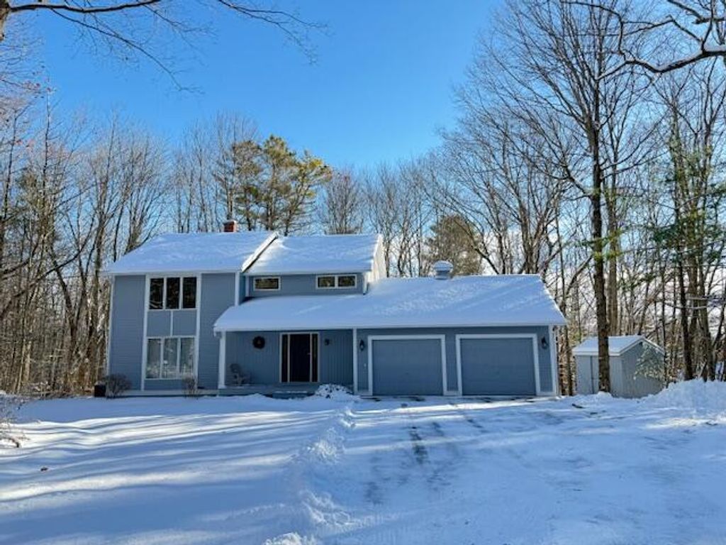 Photo of 10 Fairway Lane, Farmingdale, ME 04344 (MLS # 1644537)