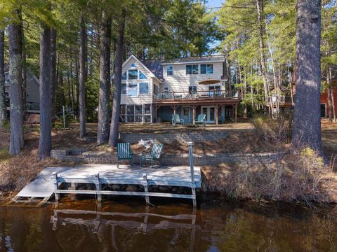 Photo of 8 Ridgewood Drive, Lebanon, ME 04027 (MLS # 1659412)