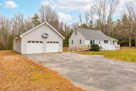 Photo of 32 Grant Road, Freeport, ME 04032 (MLS # 1644544)