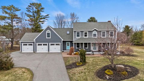 Photo of 111 Concord Circle, Yarmouth, ME 04096 (MLS # 1656648)