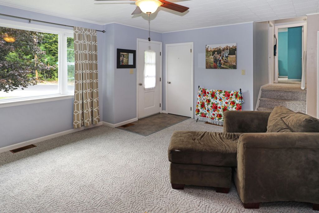 Photo of 195 Porter Avenue W, Rumford, ME 04276 (MLS # 1569197)