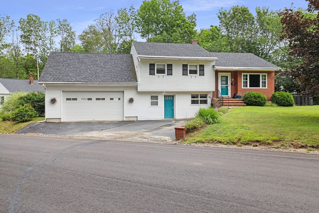 Photo of 195 Porter Avenue W, Rumford, ME 04276 (MLS # 1569197)