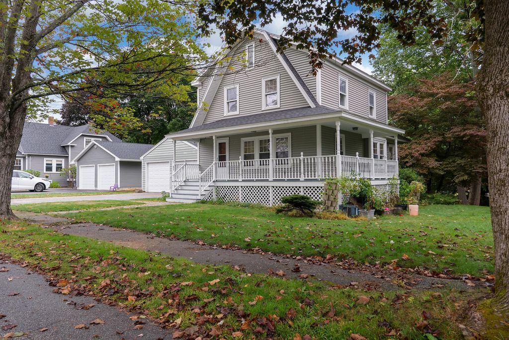 Photo of 51 Grandview Avenue, Auburn, ME 04210 (MLS # 1639020)