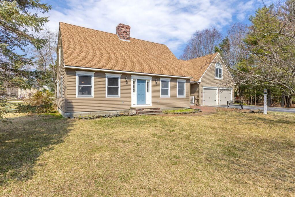 Photo of 36 Village Woods Circle, Gorham, ME 04038 (MLS # 1657695)