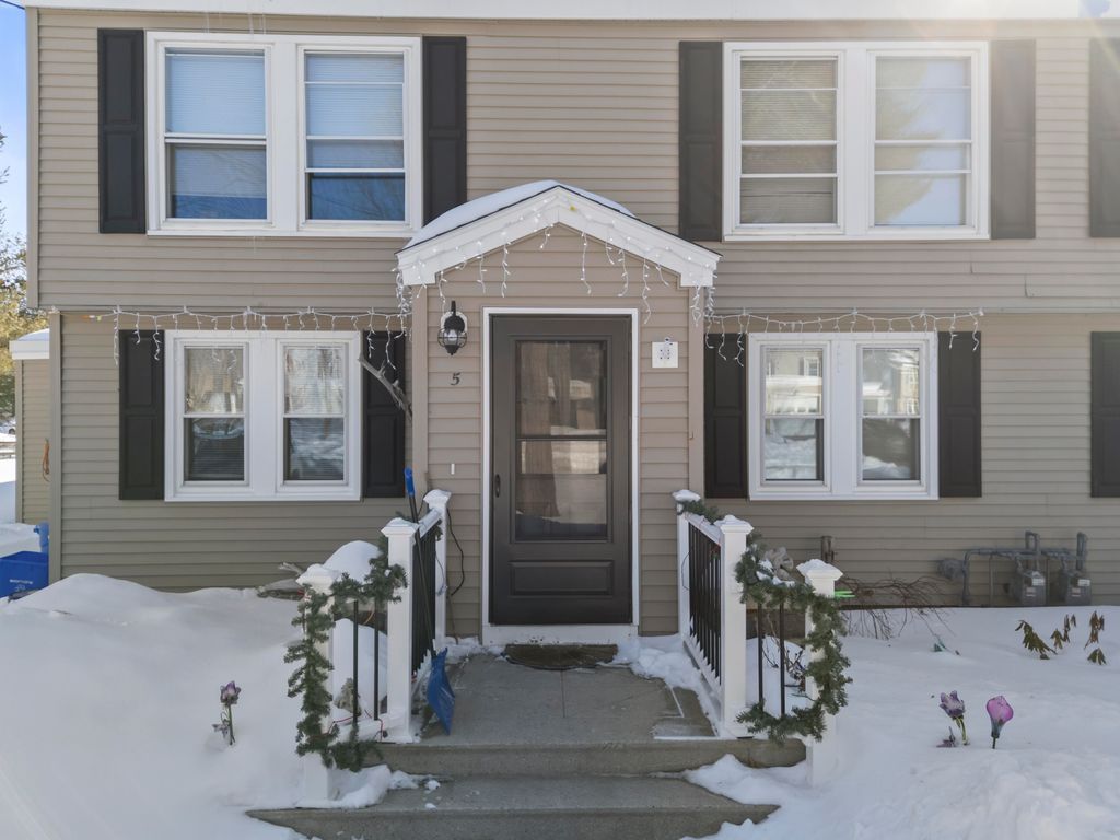 Photo of 5 Krampf Circle, Brunswick, ME 04011 (MLS # 1651973)