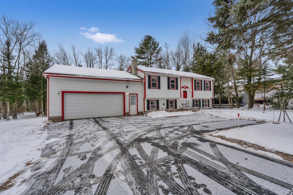 Photo of 63 Country Club Road, Sanford, ME 04073 (MLS # 1646444)