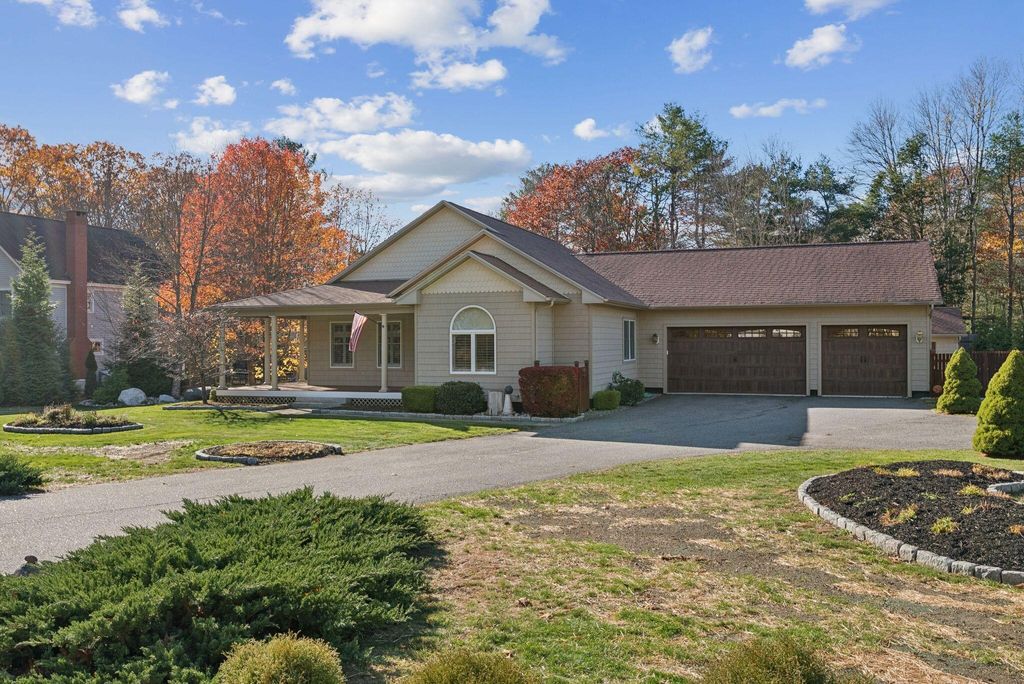 Photo of 250 Mere Point Road, Brunswick, ME 04011 (MLS # 1649114)