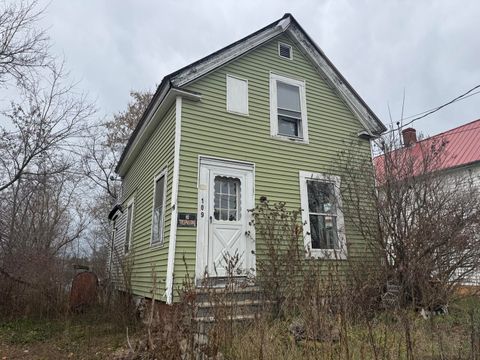 Photo of 109 Cottage Street, Pittsfield, ME 04967 (MLS # 1644356)