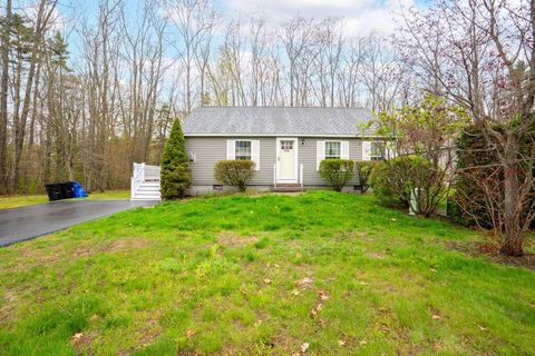 Photo of 304 Vagabond Street, Scarborough, ME 04074 (MLS # 1663389)