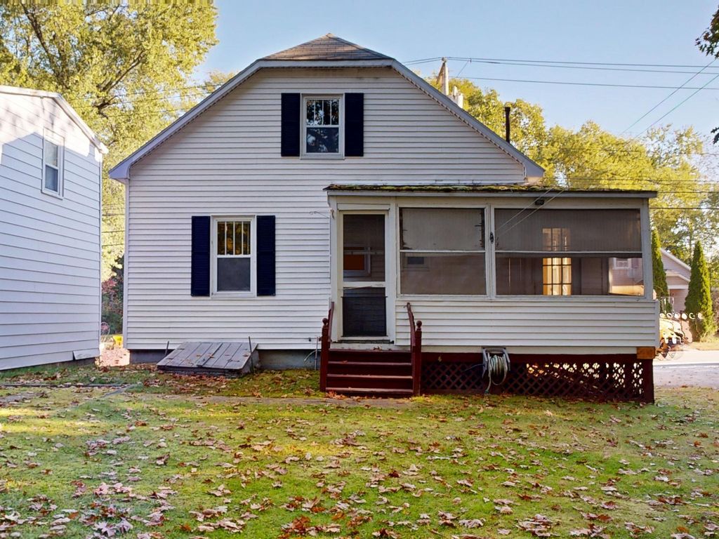 Photo of 47 Goddard Road, Lewiston, ME 04240 (MLS # 1640105)