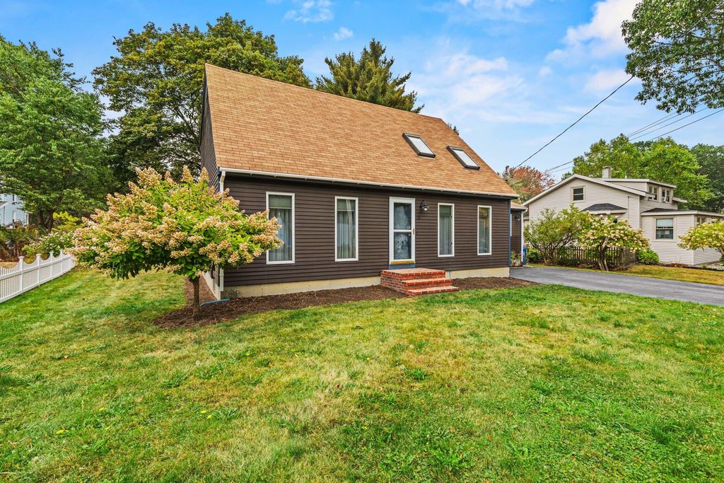 Photo of 18 Eighth Street, Portland, ME 04103 (MLS # 1640170)