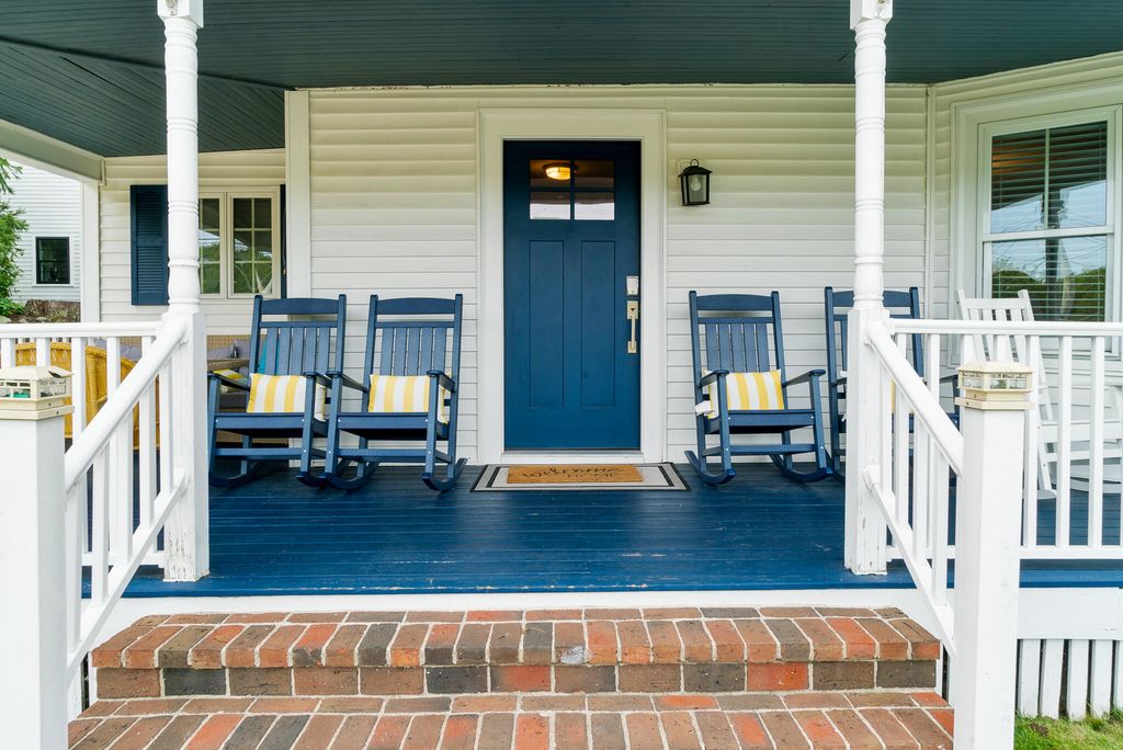 Photo of 17 Glen Avenue #1, Ogunquit, ME 03907 (MLS # 1636530)
