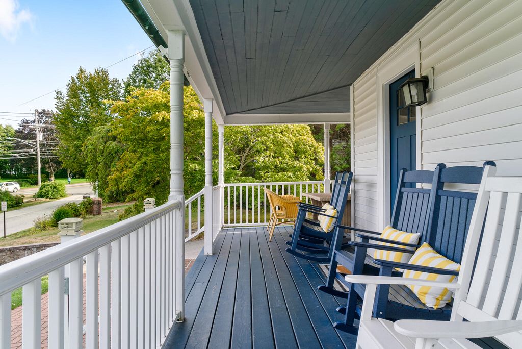 Photo of 17 Glen Avenue #1, Ogunquit, ME 03907 (MLS # 1636530)