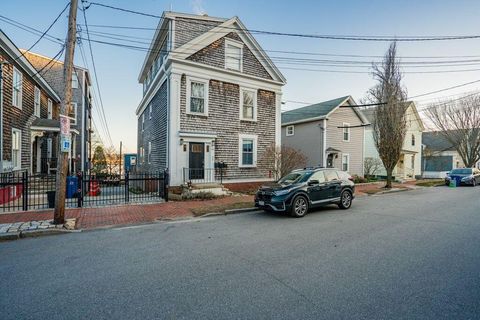 Photo of 92 Salem Street #2, Portland, ME 04102 (MLS # 1659024)