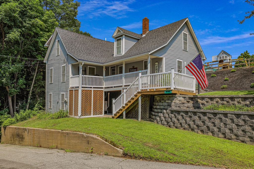 Photo of 15 Whitman Street, Mexico, ME 04257 (MLS # 1599331)