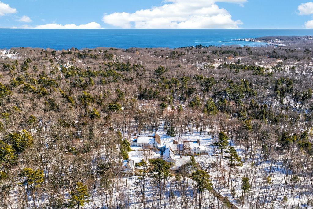 Photo of 3 Canter Lane, Cape Elizabeth, ME 04107 (MLS # 1657166)