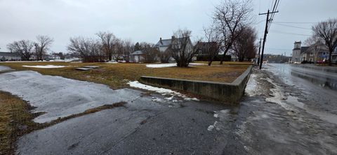 Photo of 20 Presque Isle Street, Fort Fairfield, ME 04742 (MLS # 1654443)