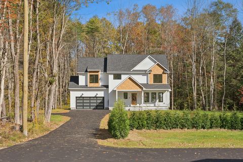 Photo of 8 Statler Lane, Freeport, ME 04032 (MLS # 1647638)