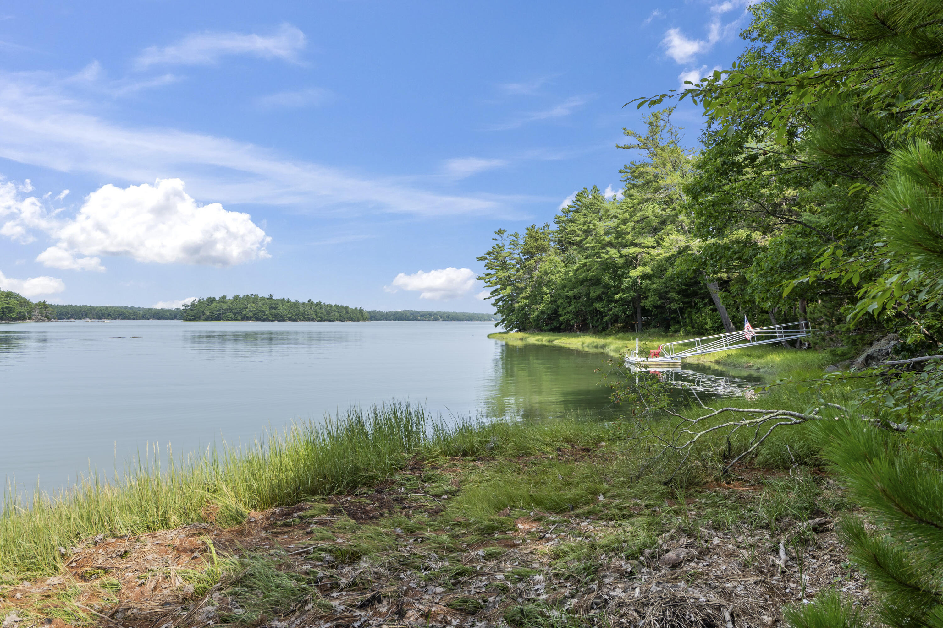 Harpswell, Maine, 04079, United States, 3 Bedrooms Bedrooms, ,2 BathroomsBathrooms,Residential,Active,2041527