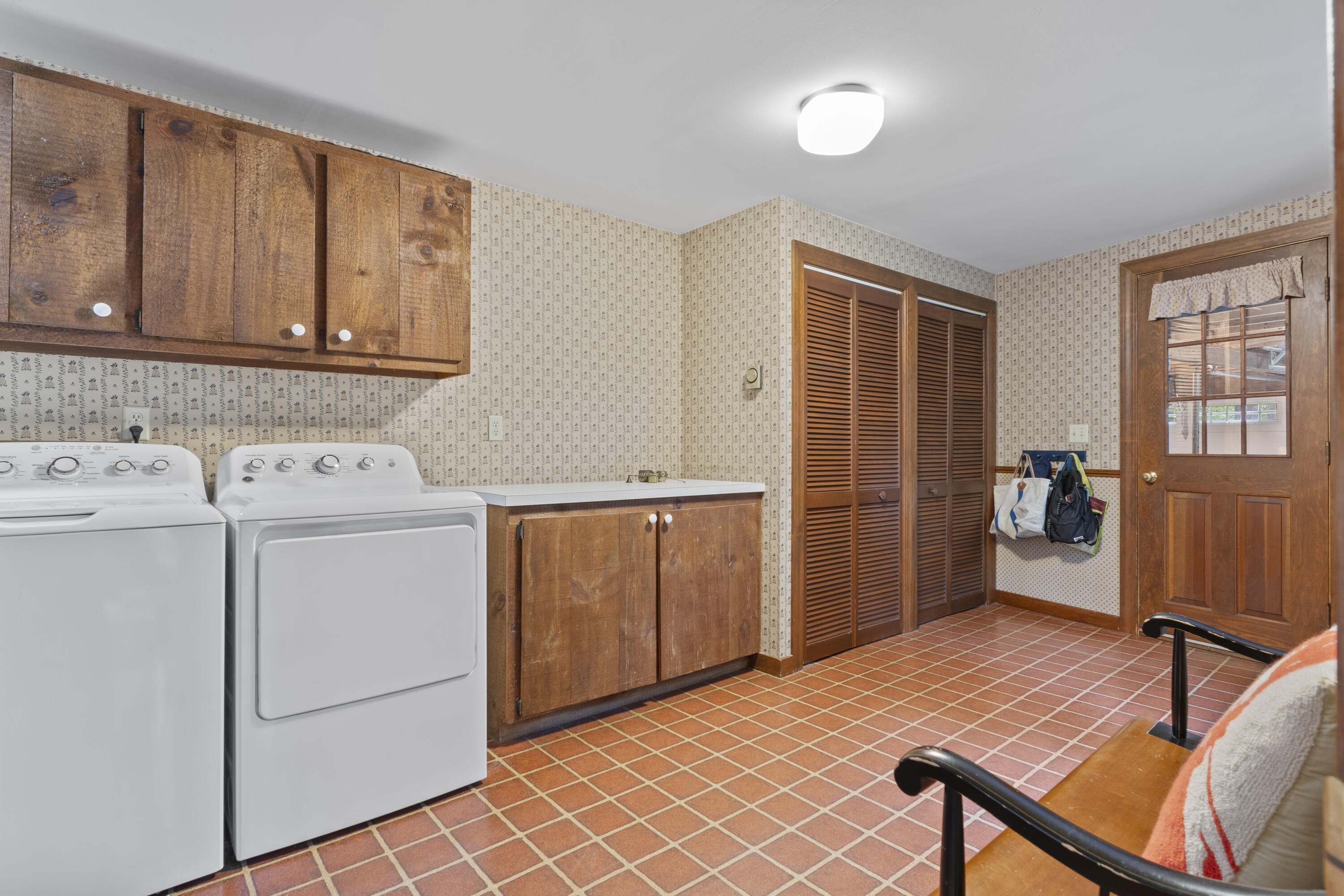 Harpswell, Maine, 04079, United States, 3 Bedrooms Bedrooms, ,2 BathroomsBathrooms,Residential,Active,2041527