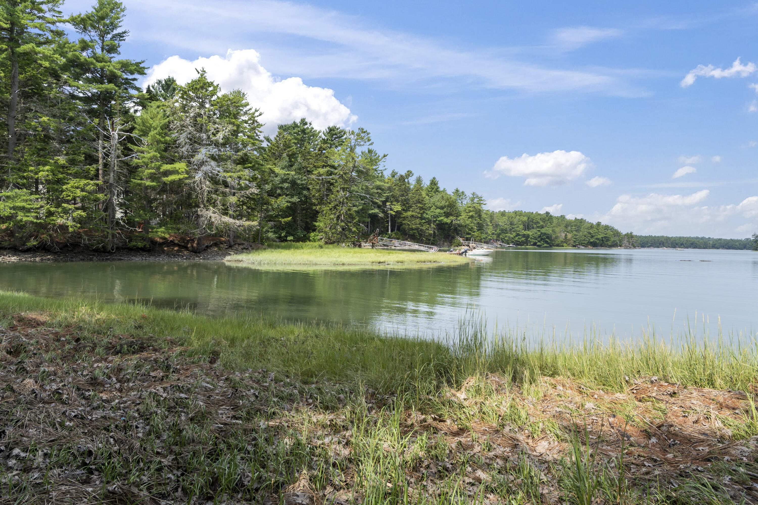 Harpswell, Maine, 04079, United States, 3 Bedrooms Bedrooms, ,2 BathroomsBathrooms,Residential,Active,2041527