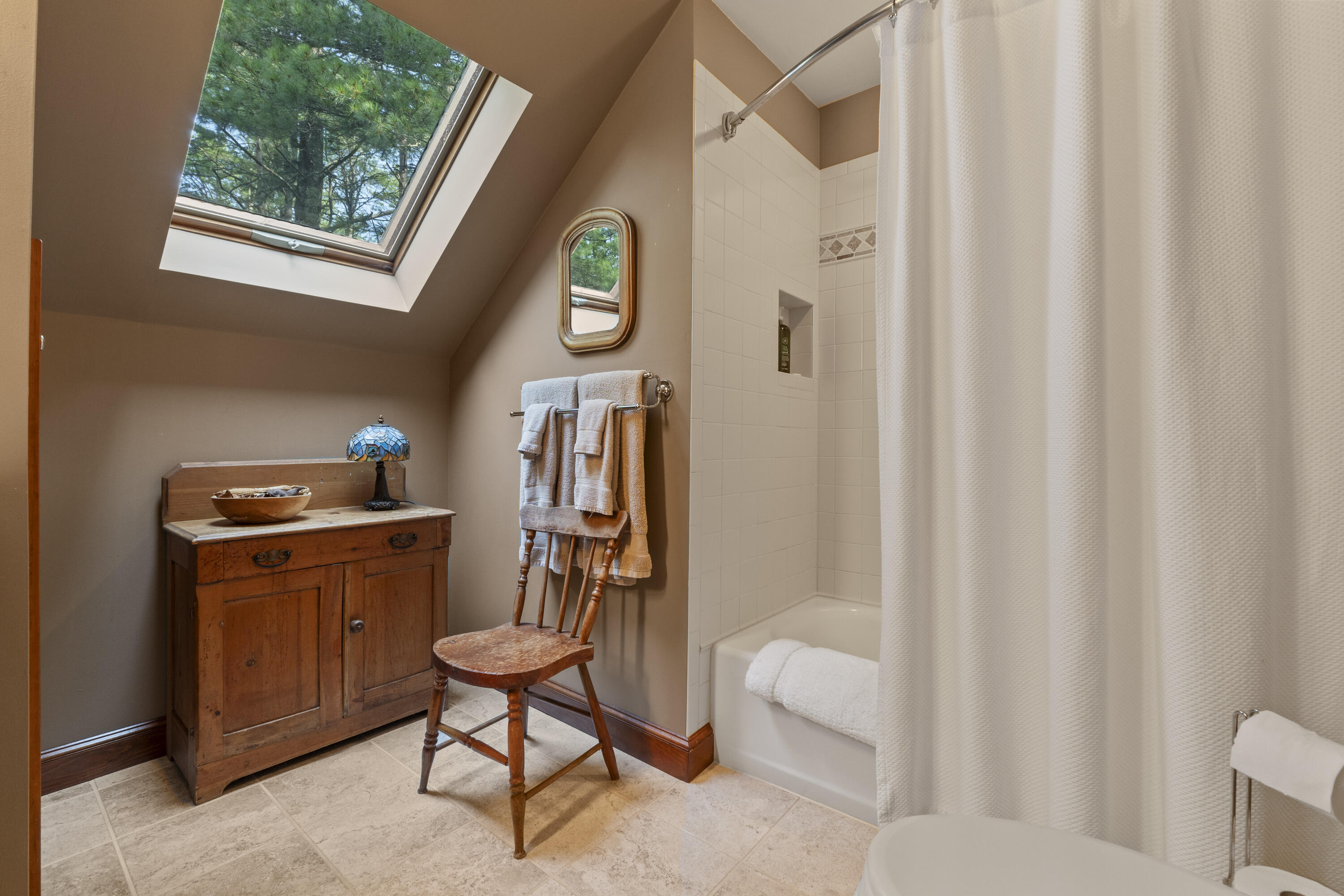 Harpswell, Maine, 04079, United States, 3 Bedrooms Bedrooms, ,2 BathroomsBathrooms,Residential,Active,2041527