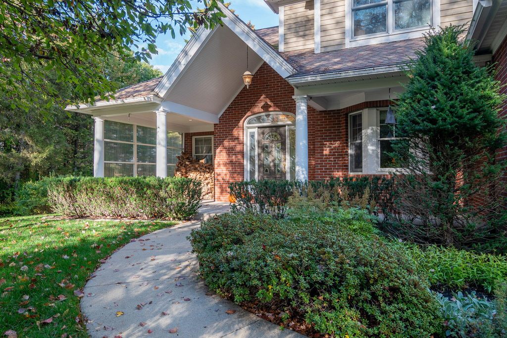 Photo of 57 Crestview Lane, Brunswick, ME 04011 (MLS # 1641109)