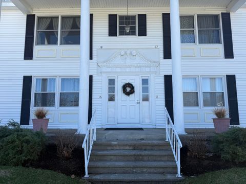 Photo of 17 Veazie Villas #17, Veazie, ME 04401 (MLS # 1659018)