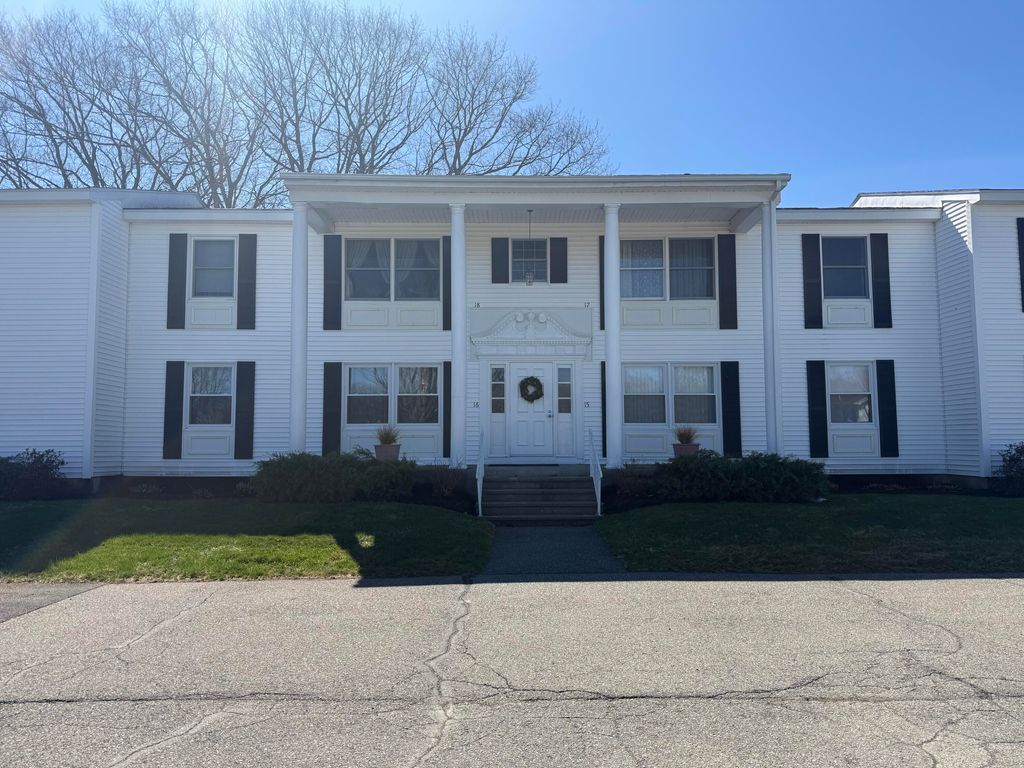Photo of 17 Veazie Villas #17, Veazie, ME 04401 (MLS # 1659018)