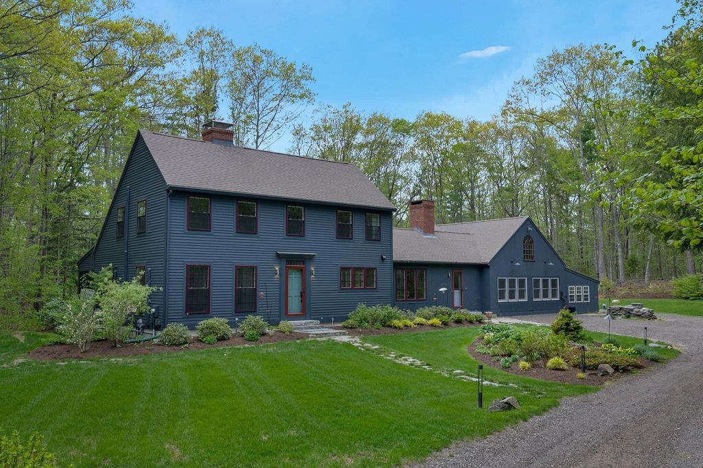 Photo of 4 Commons Lane, Kennebunk, ME 04043 (MLS # 1663638)
