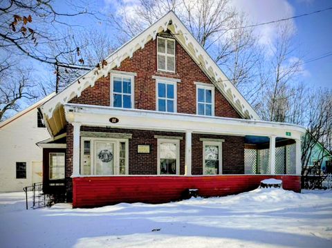 Photo of 11 Pleasant Street, Phillips, ME 04966 (MLS # 1644618)