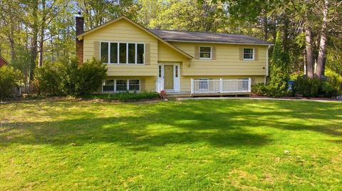 Photo of 25 Forbes Lane, Windham, ME 04062 (MLS # 1663920)
