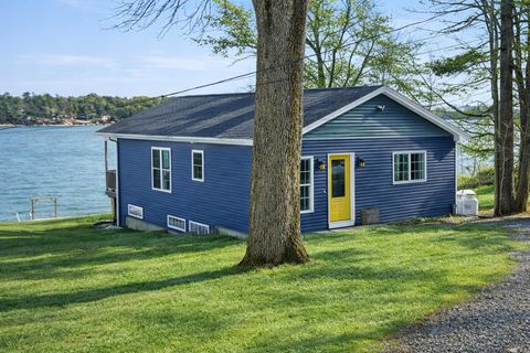 Photo of 5 Pearl Drive, Brunswick, ME 04011 (MLS # 1654264)