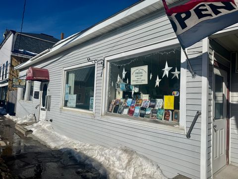 Photo of 54 W Main Street, Vinalhaven, ME 04863 (MLS # 1651332)