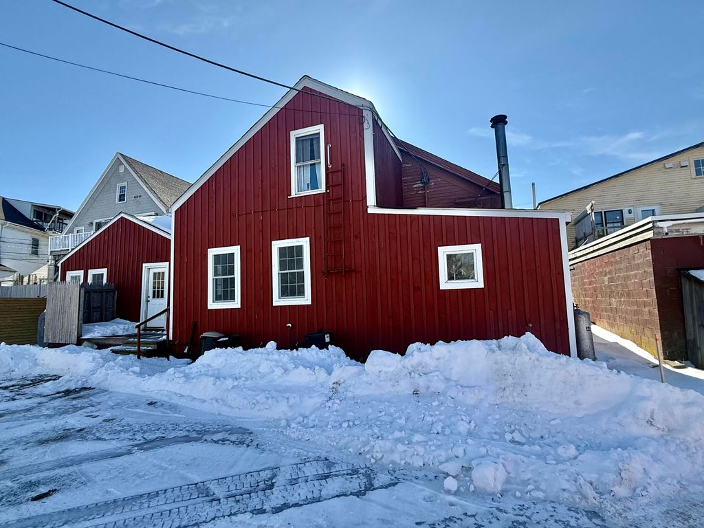 Photo of 54 W Main Street, Vinalhaven, ME 04863 (MLS # 1651332)