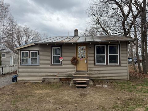 Photo of 27 Saint John Street, Skowhegan, ME 04976 (MLS # 1660273)